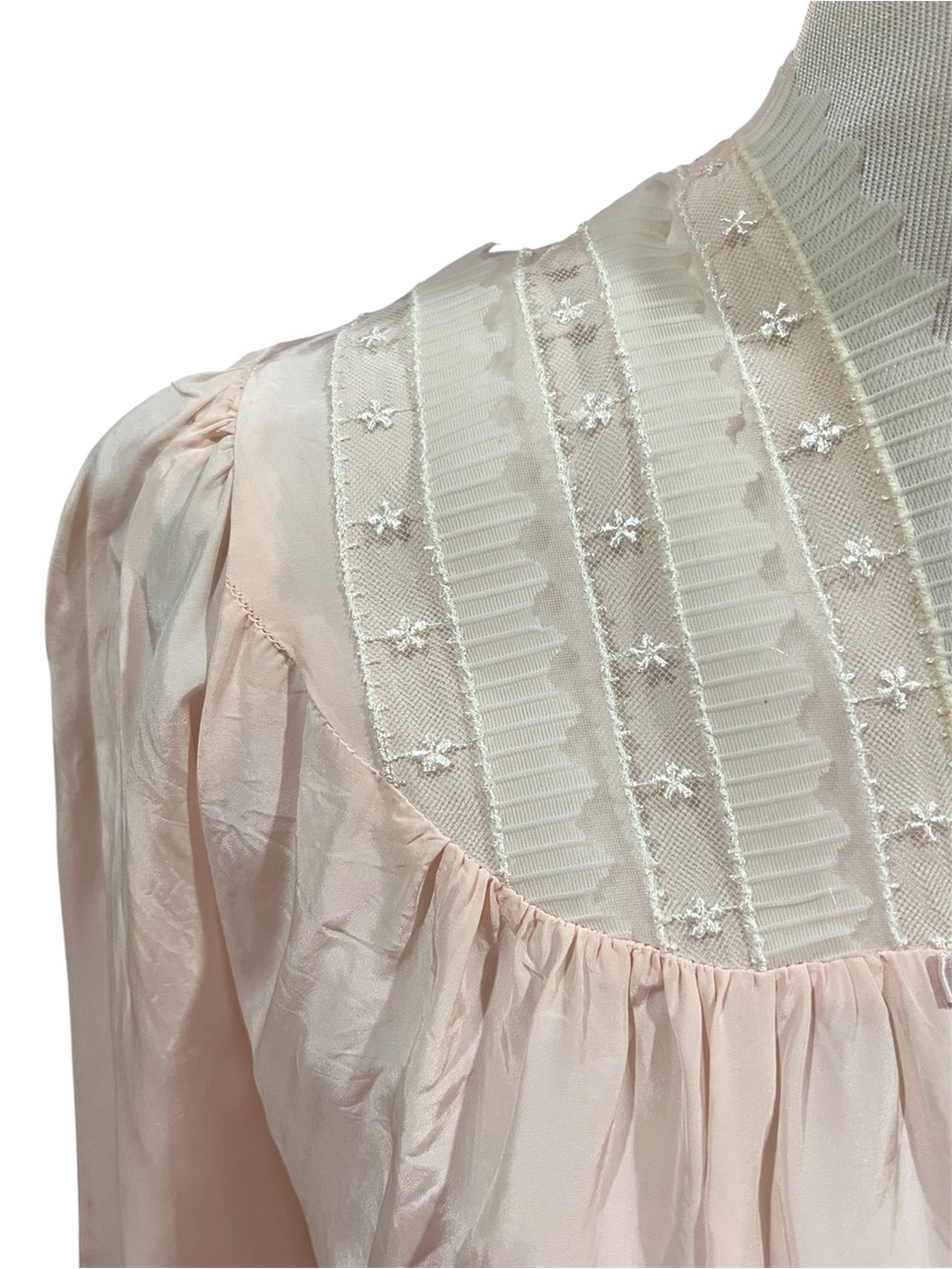 Vintage Dora Gottlieb 50s Dainty Tie Front Nylon Lingerie Bed Jacket Size Small - Picture 4 of 5